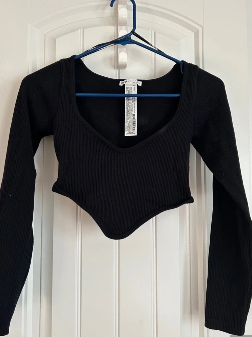Zara Black Ribbed V-Neck Long Sleeve Crop Top